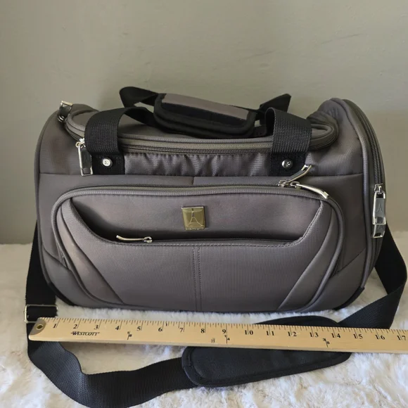 Travelpro Slate Green Carryon Underseat Bah - Picture 2 of 16